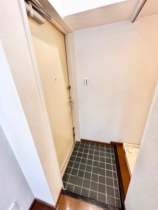 物件内観写真21　(玄関)