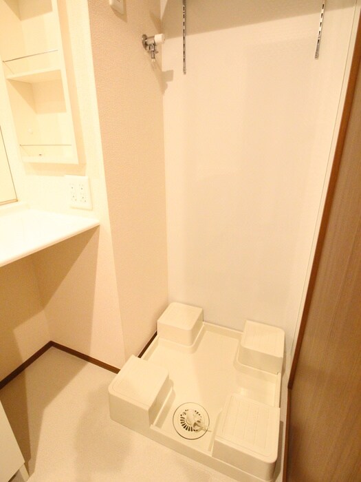 物件内観写真19　(洗濯機置場)