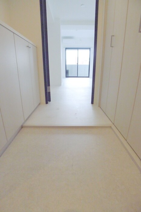 物件内観写真17　(玄関)