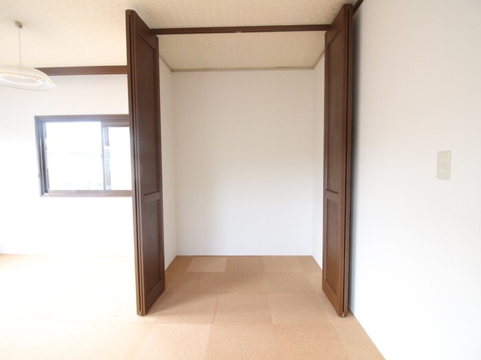 物件内観写真7　(収納)