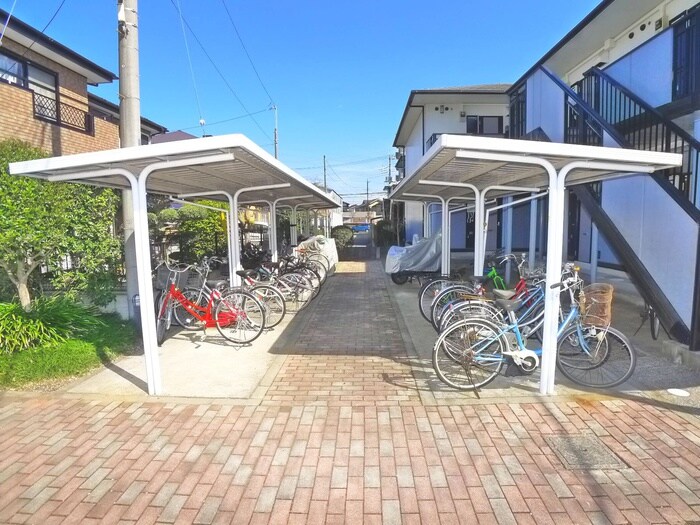 物件外観写真6　(駐輪場)