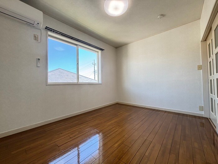 物件内観写真10　(居室)