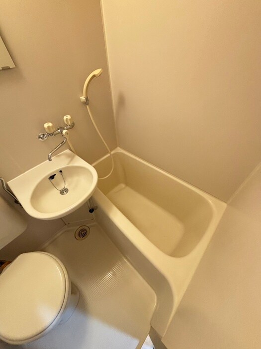 物件内観写真12　(バス／シャワールーム等)