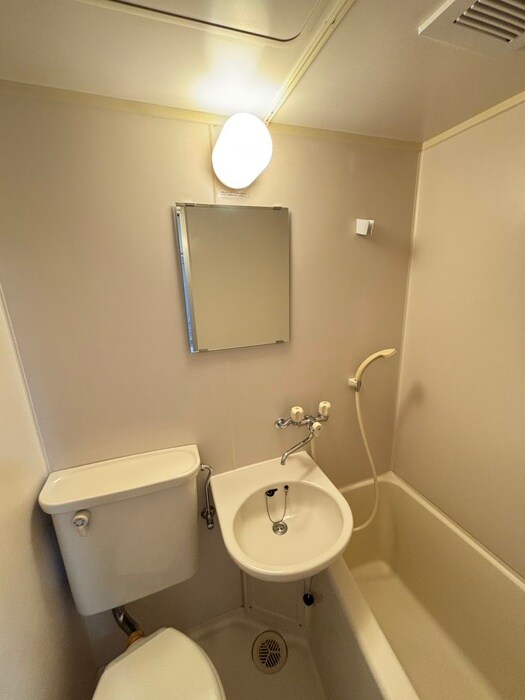 物件内観写真13　(洗面)