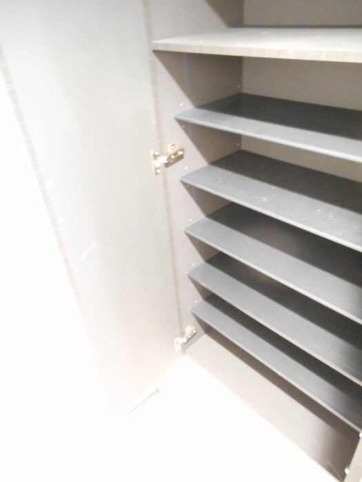 物件内観写真11　(靴箱)