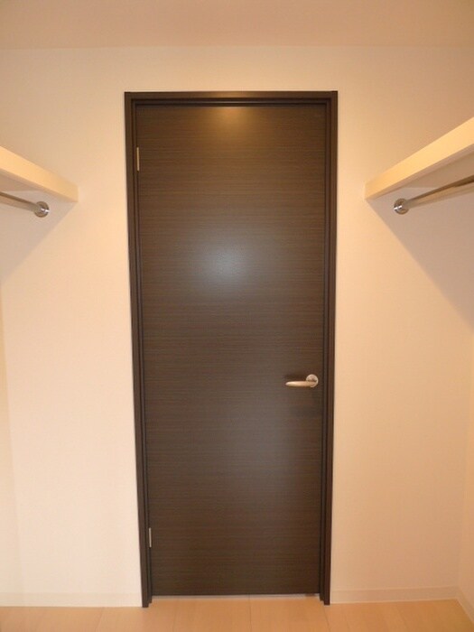 物件内観写真12　(収納)