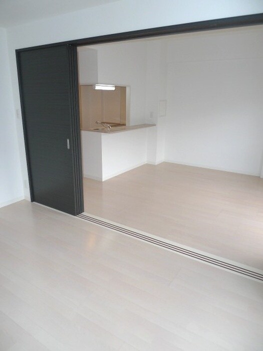 物件内観写真13　(居室)