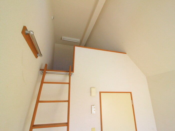 物件内観写真9　(ロフト)