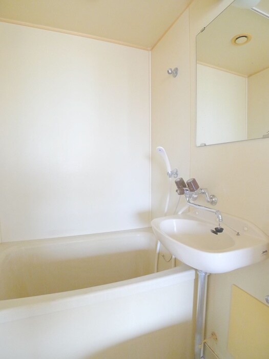 コーポサトーのバス