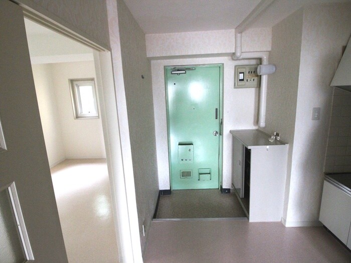 物件内観写真19　(廊下)