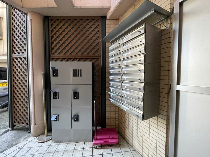 物件外観写真4　(建物設備)