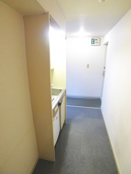 物件内観写真17　(廊下)