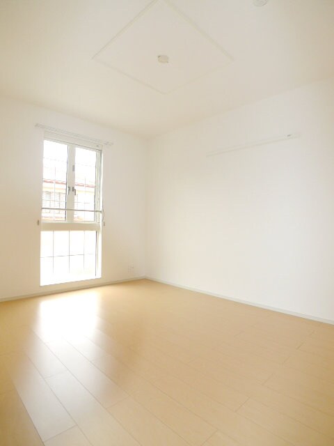 物件内観写真4　(居室)