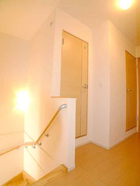 物件内観写真5　(廊下)