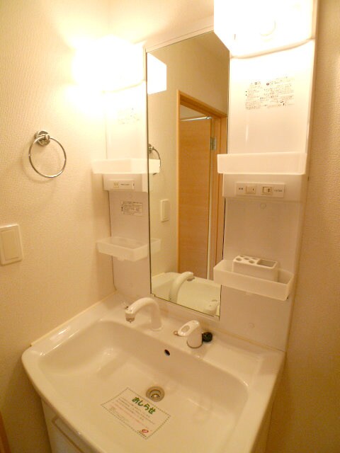 物件内観写真9　(洗面)