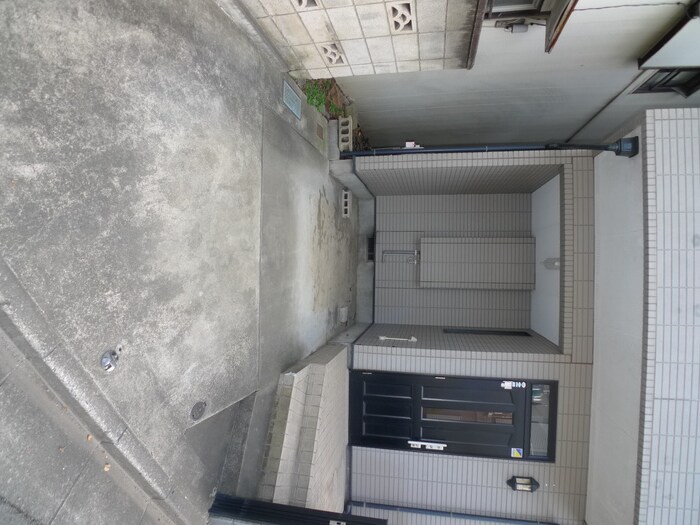 物件外観写真5　(駐車場)