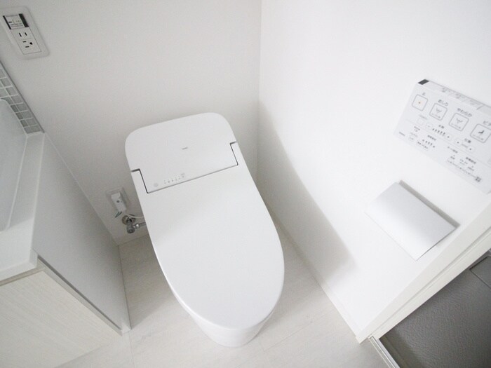 物件内観写真14　(トイレ)