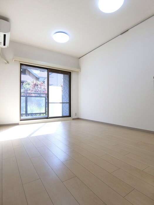 マ・メゾン寿の居室