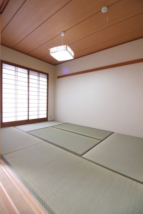 物件内観写真10　(居室)