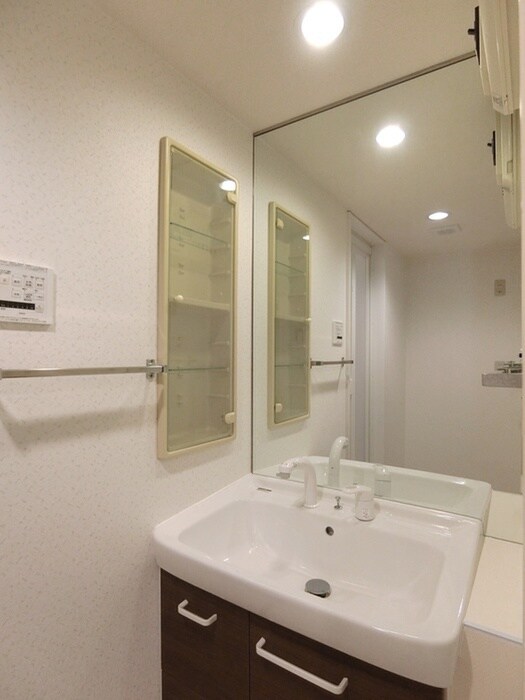 物件内観写真12　(洗面)