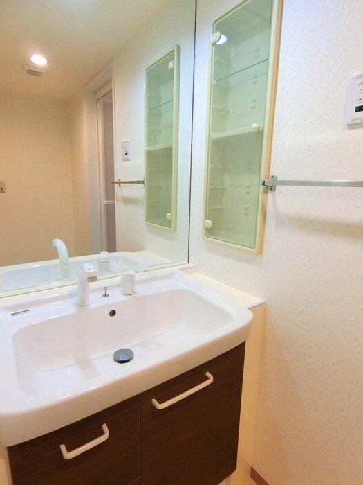 物件内観写真13　(洗面)