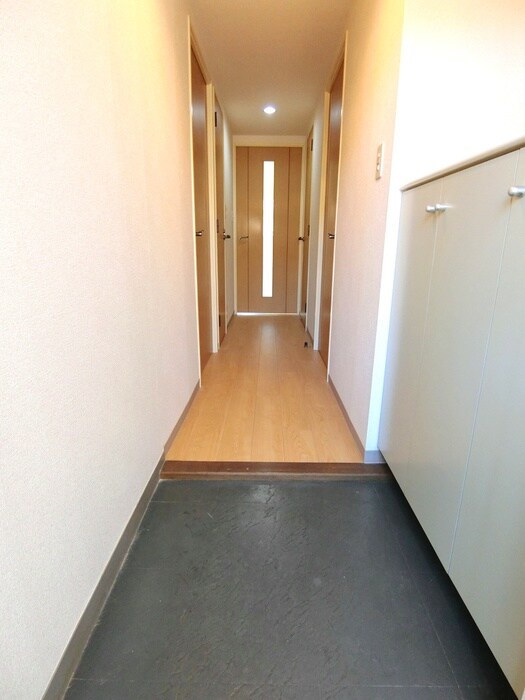 物件内観写真20　(玄関)