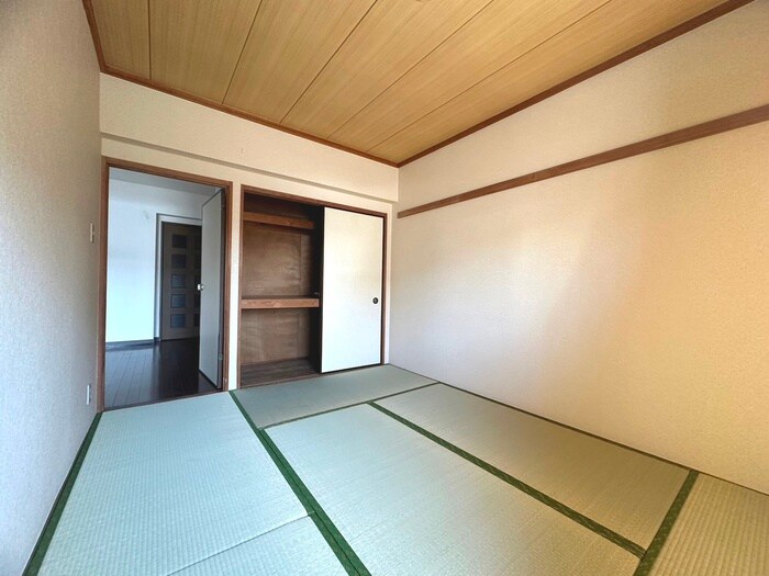 物件内観写真10　(居室)