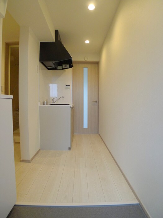 物件内観写真7　(玄関)