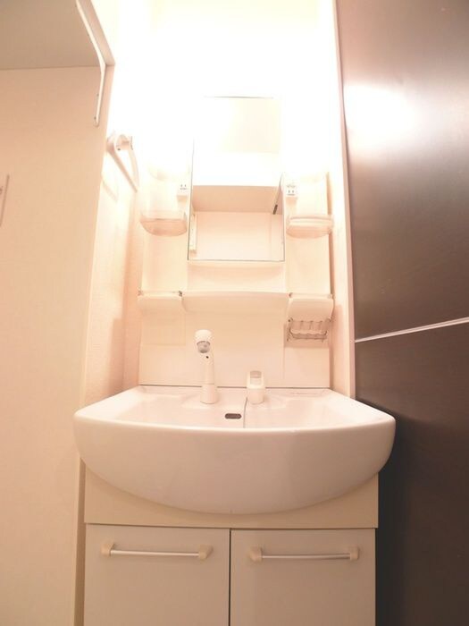 物件内観写真12　(洗面)