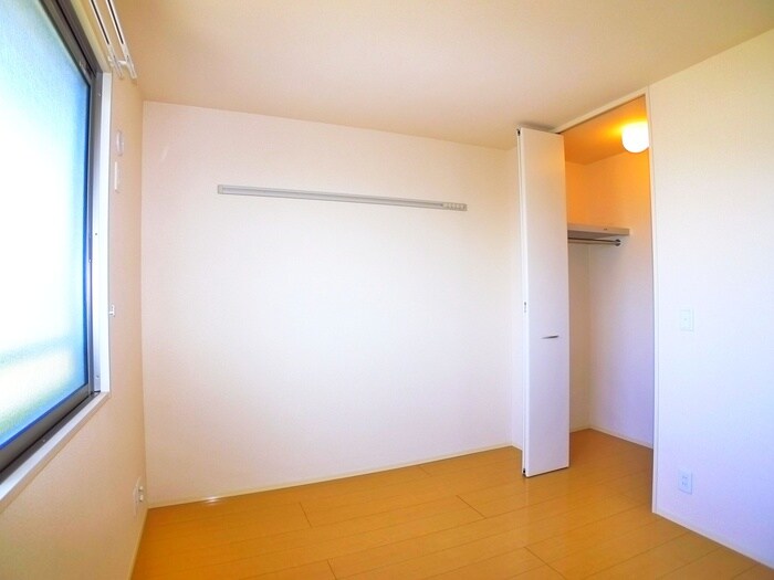 物件内観写真13　(居室)