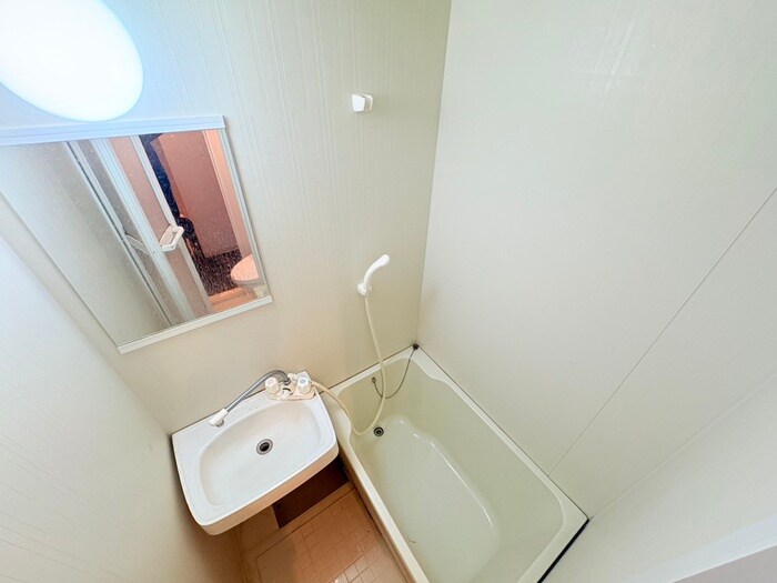 物件内観写真12　(バス／シャワールーム等)