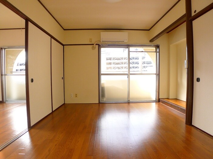 物件内観写真6　(居室)