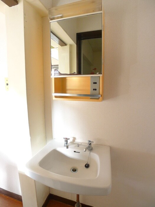 物件内観写真11　(洗面)