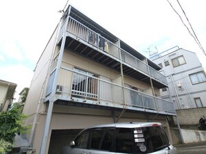 ポニ－ハイツ外観写真