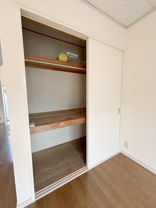 物件内観写真10　(収納)