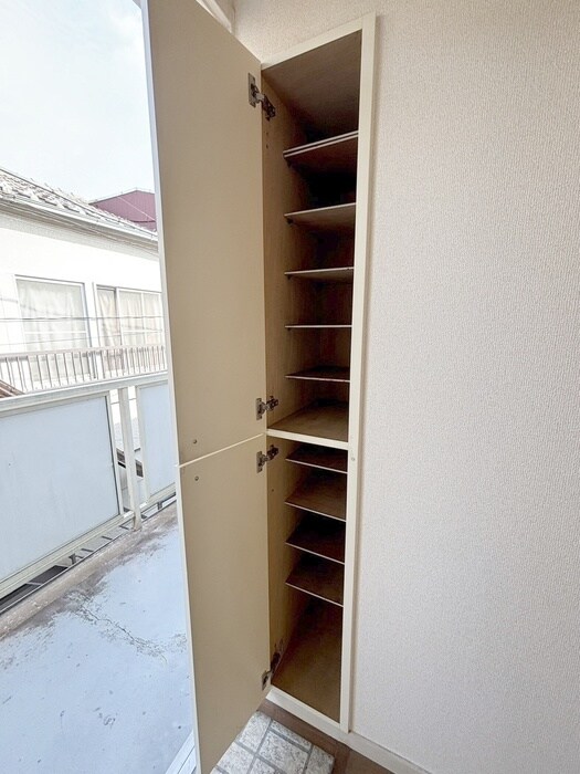 物件内観写真18　(靴箱)