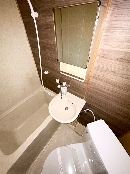 物件内観写真13　(洗面)