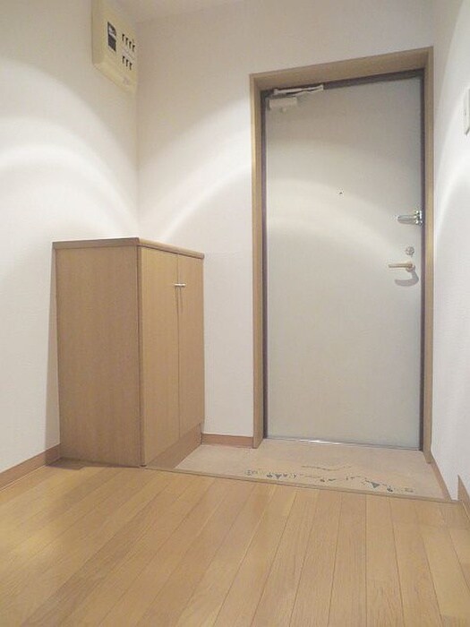 物件内観写真17　(玄関)