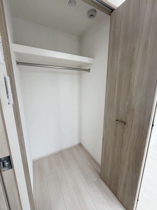 物件内観写真12　(収納)