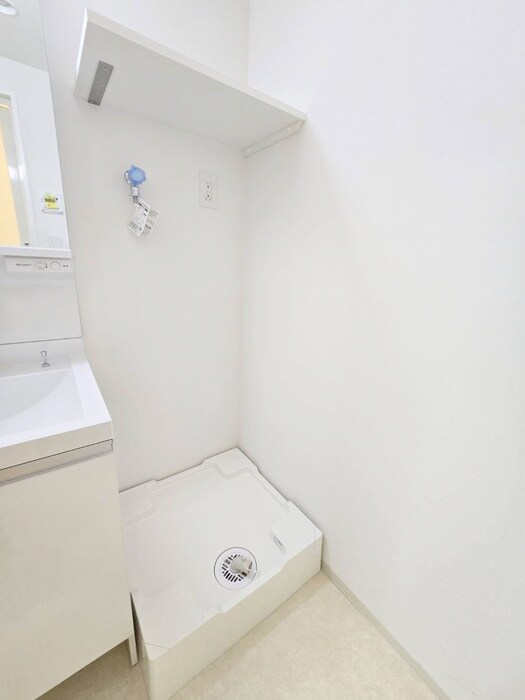 物件内観写真15　(洗濯機置場)