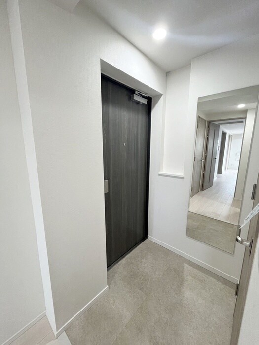 物件内観写真18　(玄関)