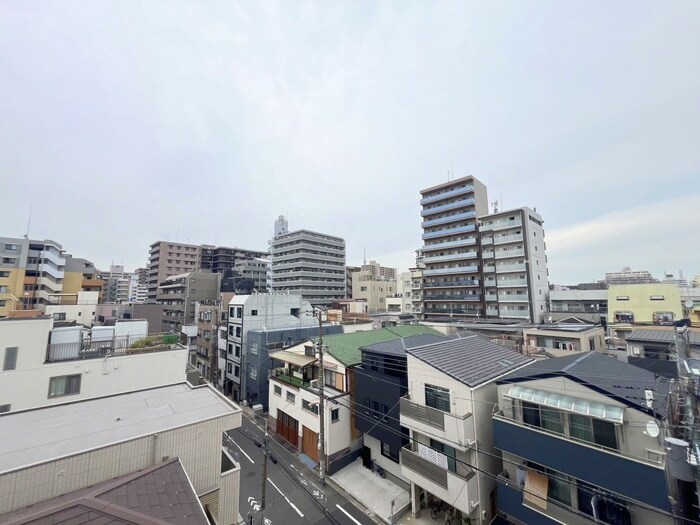 物件内観写真21　(室内からの展望)