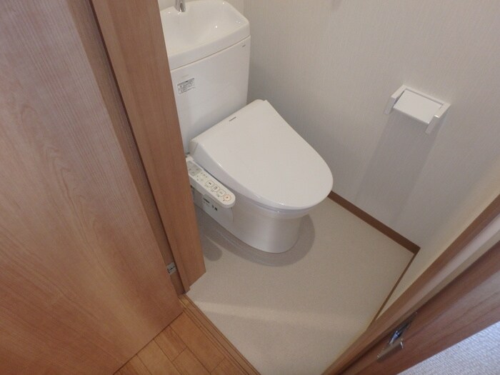 物件内観写真6　(トイレ)