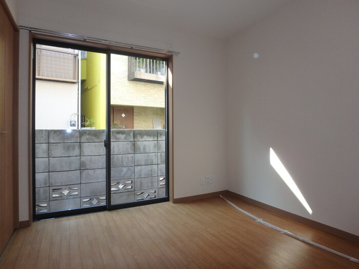 物件内観写真9　(居室)