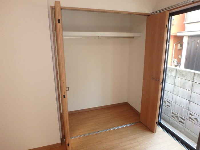 物件内観写真12　(収納)