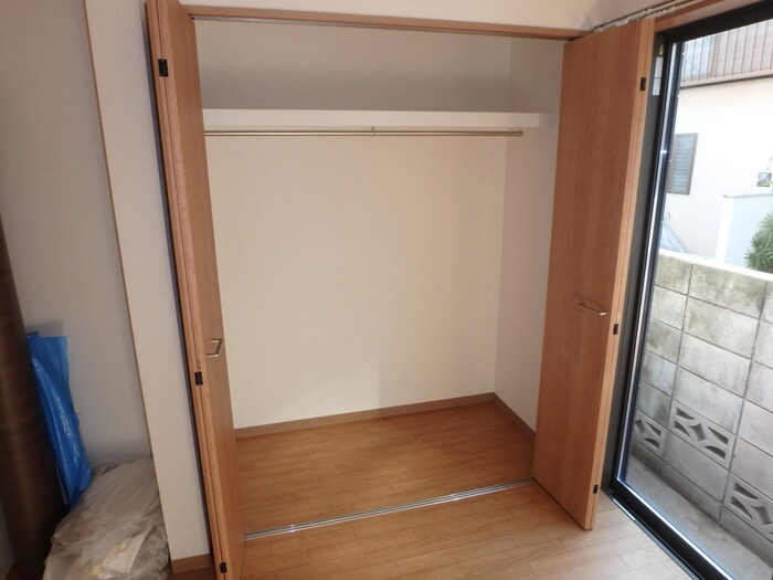 物件内観写真12　(収納)