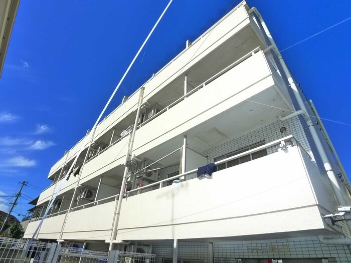 ロザ－ル鎌ヶ谷の外観写真