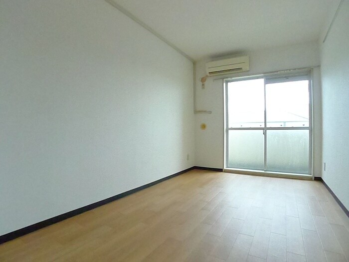 物件内観写真8　(ベランダ・バルコニー)