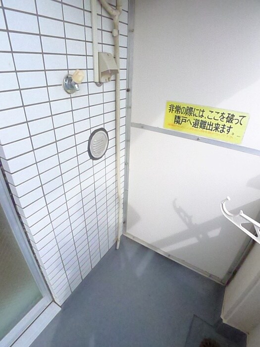 物件内観写真21　(洗濯機置場)