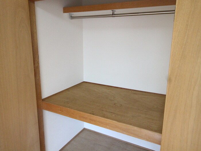 物件内観写真15　(収納)